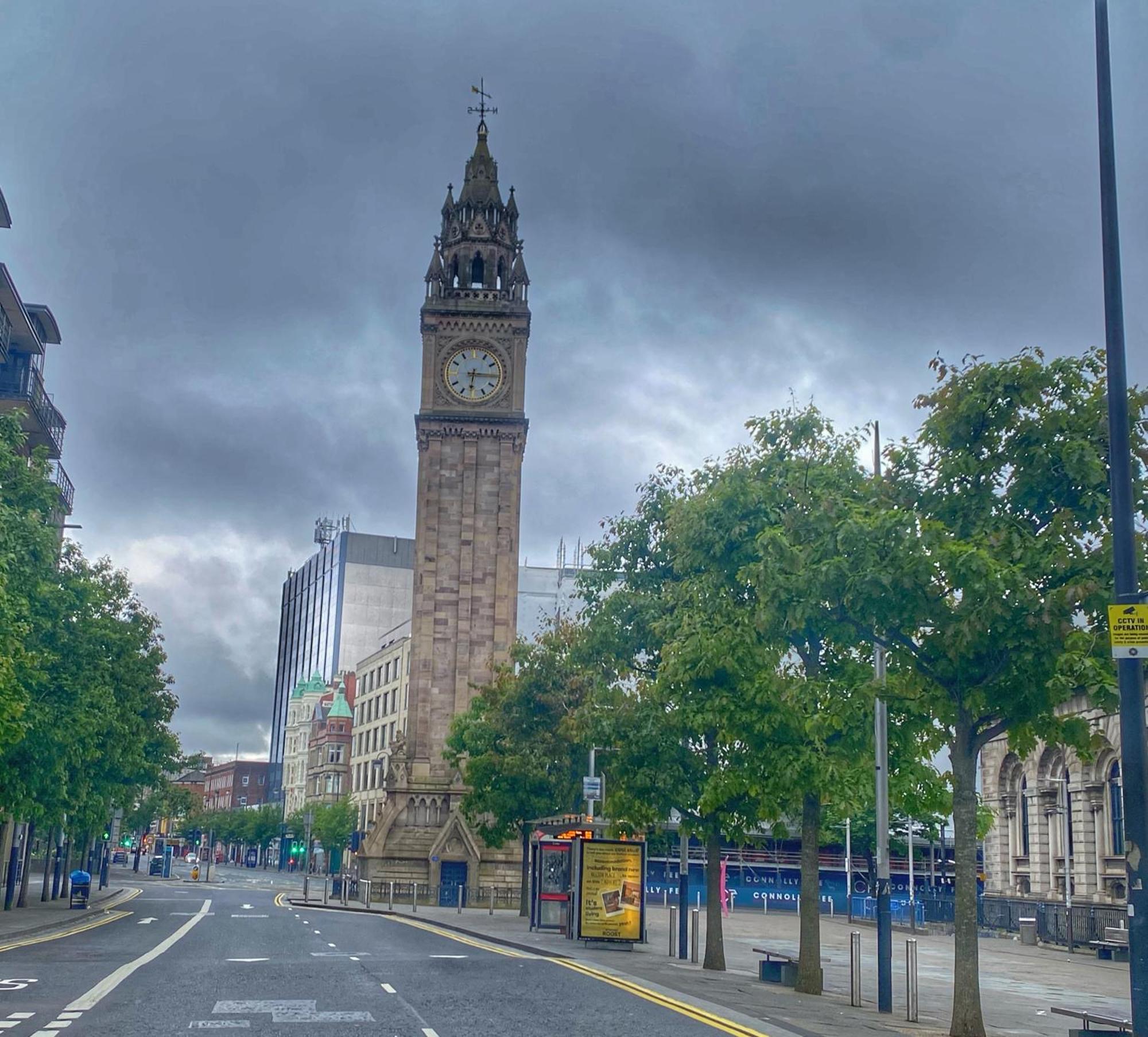 2 Bed Centre Apt, Free Parking - Clock, Customs House *