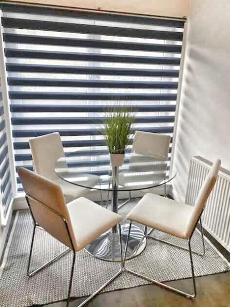 2 Bed Centre Apt, Free Parking - Clock, Customs House Apartment *