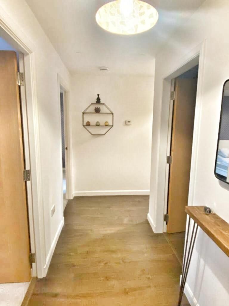 2 Bed Centre Apt, Free Parking - Clock, Customs House *